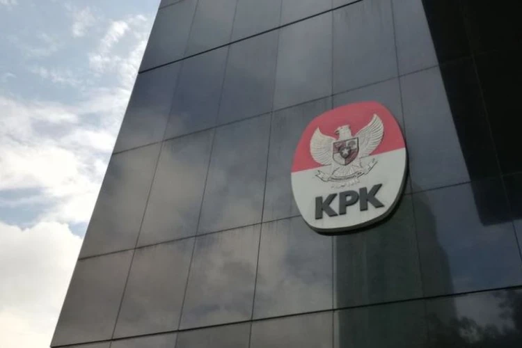 KPK Sita Dua Rumah di Surabaya dan Mojokerto Senilai Rp3,2 M