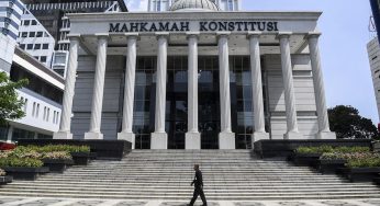 Tolak Gugatan UU Sisdiknas,Dana Kuliah Tak Ditanggung Negara