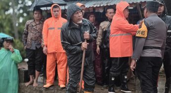Cegah Banjir, Gubernur Sumbar Instruksikan Pengerukan Sungai
